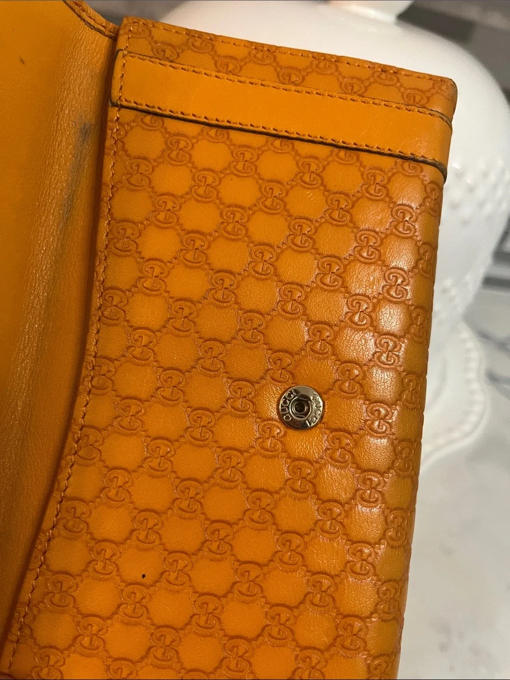 Gucci Orange Embossed GG Leather Wallet with Gold D-Ring - Picture 7 of 11